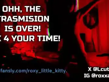The_kitty_roxy  live sex cam