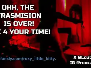 The_kitty_roxy  live sex cam