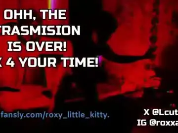 The_kitty_roxy  live sex cam