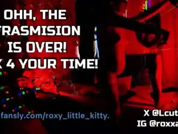 The_kitty_roxy  live sex cam