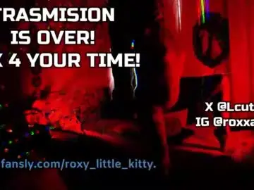 The_kitty_roxy  live sex cam