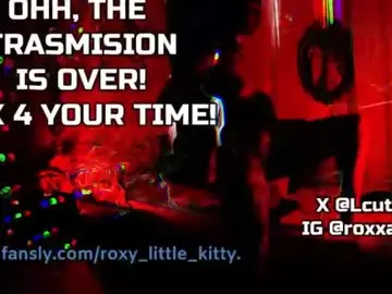 The_kitty_roxy  live sex cam