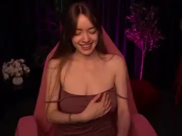 Velouraa  live sex cam