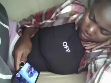 Bigclit030  live sex cam