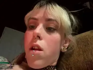 Blubug22  live sex cam