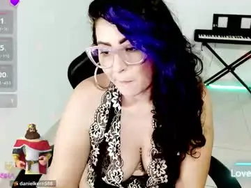 Blue_dance  live sex cam