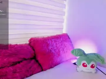 Emma_soffia_  live sex cam