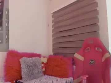 Emma_soffia_  live sex cam