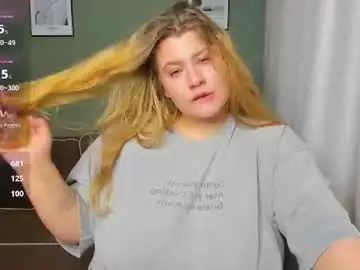 Heelga  live sex cam