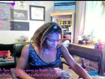 Lady_aiyla  live sex cam
