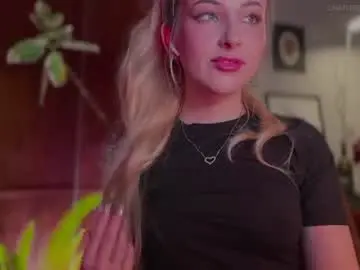 Lierie  live sex cam