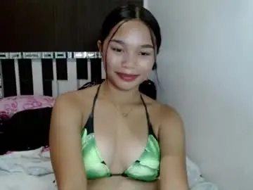 Lykaasianlover  live sex cam