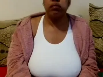 Maturedbootyqueen  live sex cam