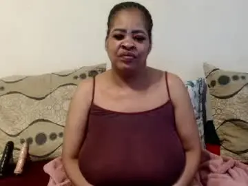 Maturedbootyqueen  live sex cam