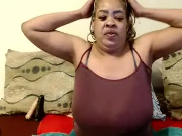 Maturedbootyqueen  live sex cam