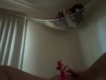 Montanaburroughs22  live sex cam