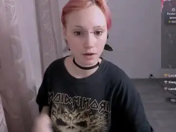 Viktoria_dmitriy  live sex cam