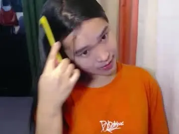 Your_twinkletoes18  live sex cam