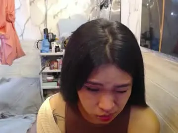 Your_twinkletoes18  live sex cam