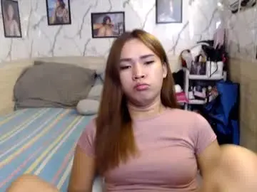 Your_twinkletoes18  live sex cam