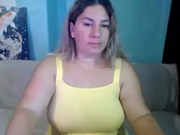 Chrystalbella  live sex cam