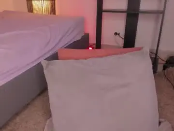 Cutteebonny  live sex cam