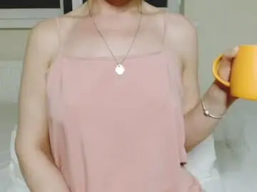 Eelena4kiss  live sex cam