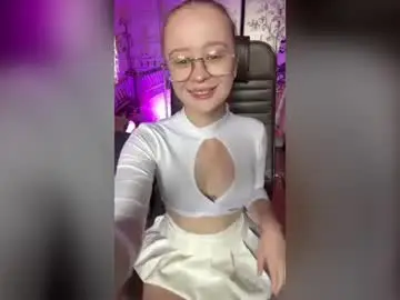 Fleamx  live sex cam