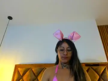 Hollyjonesvs  live sex cam