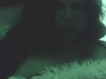 Katiuskaxoxo  live sex cam