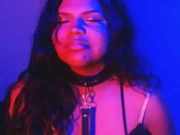 Katiuskaxoxo  live sex cam