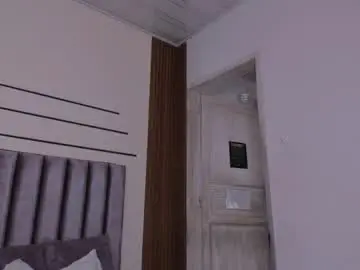 Sofinova_  live sex cam