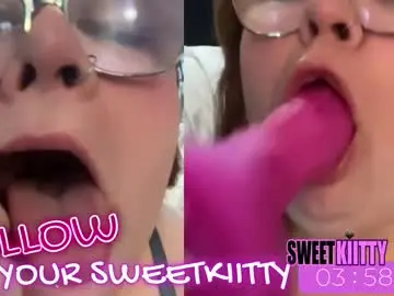 Sweetkiitty3  live sex cam