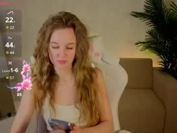 Aliciabrookss  live sex cam