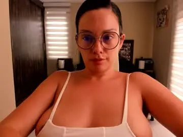 Anabel_25  live sex cam