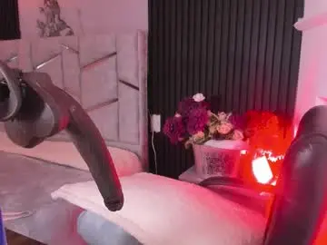 Ariablakee  live sex cam