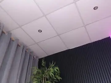 Ariellae  live sex cam
