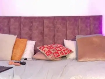 Cheneelllorens  live sex cam
