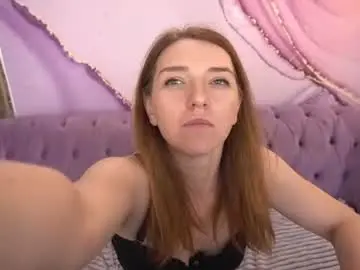 Goldenlacee  live sex cam