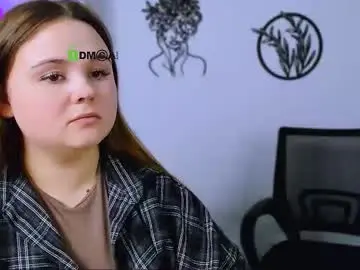 Keuli_li  live sex cam