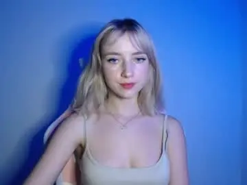Luciacam20  live sex cam