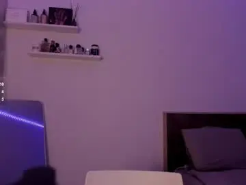 Lunnele_s  live sex cam