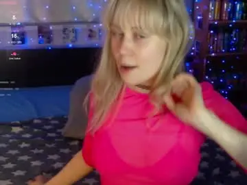 Silvercherub  live sex cam