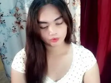 Sweezoexxx  live sex cam