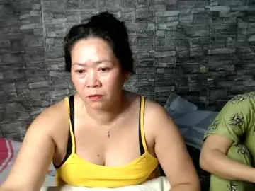 Urpinay_singlemother  live sex cam