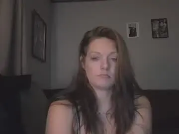 Wildsaphire4372  live sex cam