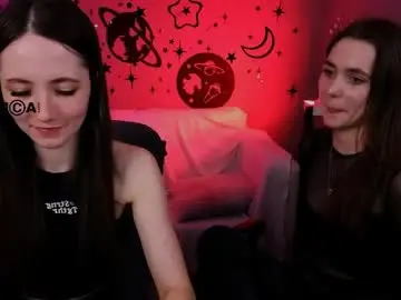 Bella_dorn  live sex cam