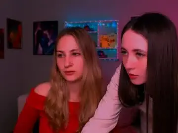 Bella_dorn  live sex cam