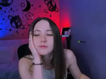 Bella_dorn  live sex cam