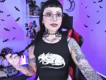 Herinfernalmajesty  live sex cam